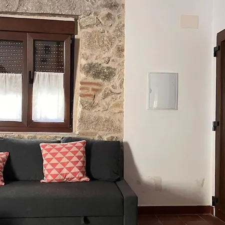 Apartamento Con Patio Para 5 Personas *
