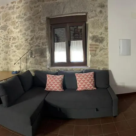 Apartamento Con Patio Para 5 Personas *